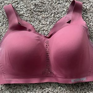 Victoria’s secret Sport bra Size: 36DDD